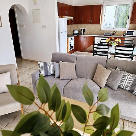 The Brightstay Paphos, 2 Bed Apt, Paphos Riviera, Universal 外观 照片
