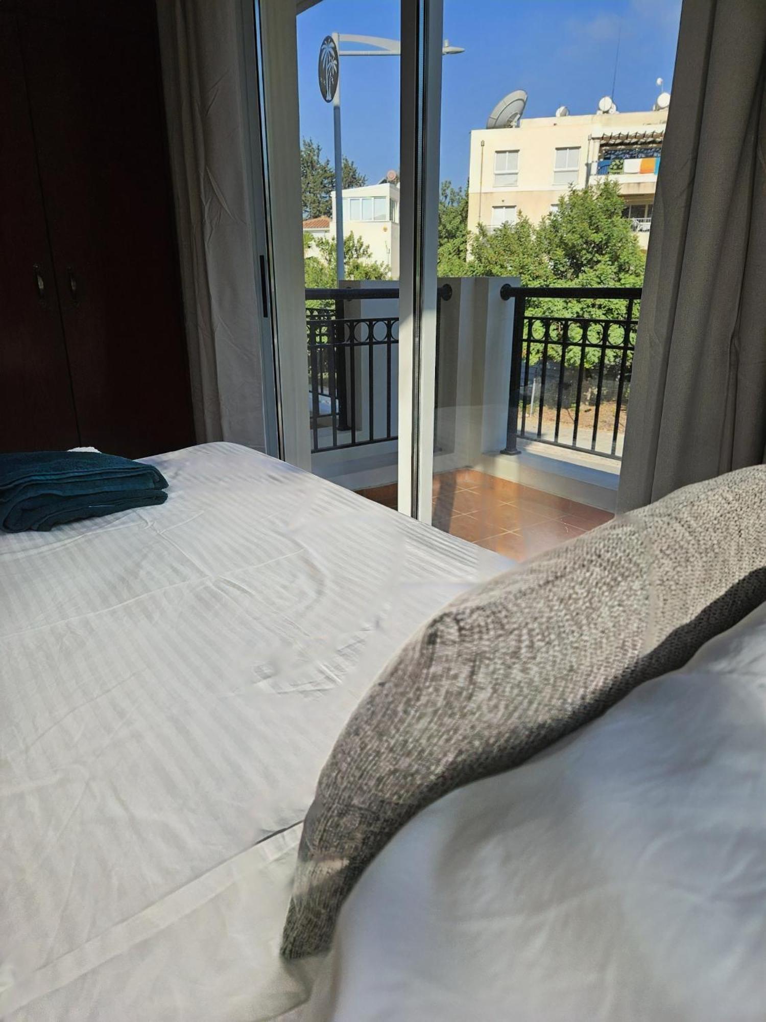 The Brightstay Paphos, 2 Bed Apt, Paphos Riviera, Universal 外观 照片
